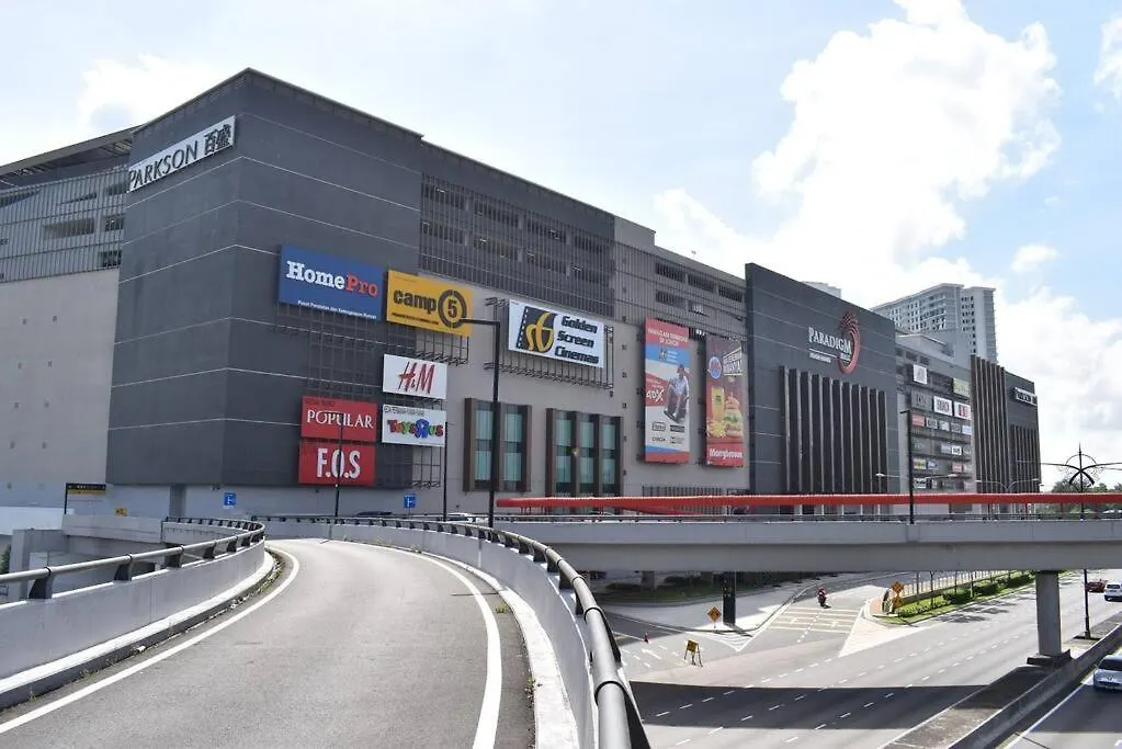 ג'והור בהרו Skudai Paradigm Mall By Rr Jbcity 0*, ג'והור בהרו